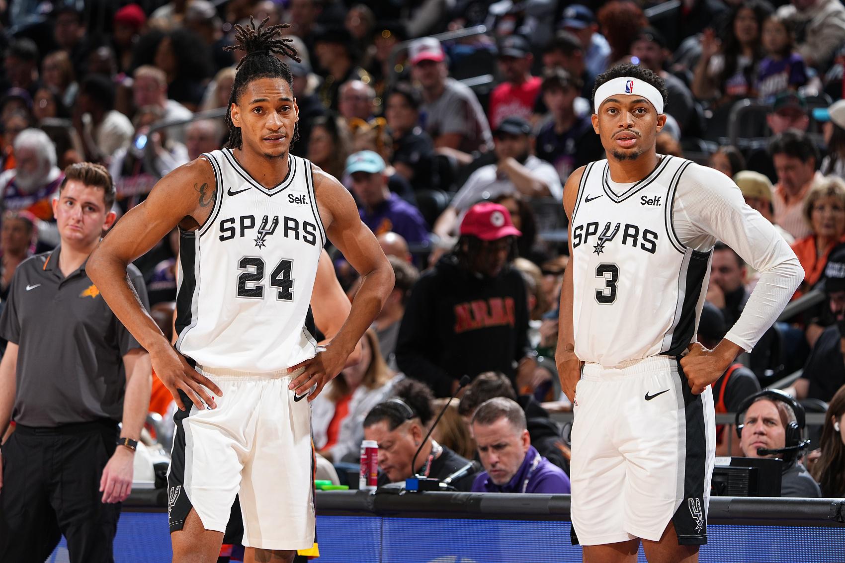 名记：太阳对马刺报价不感冒 据信马刺只愿讨论哇塞凯尔登巴恩斯