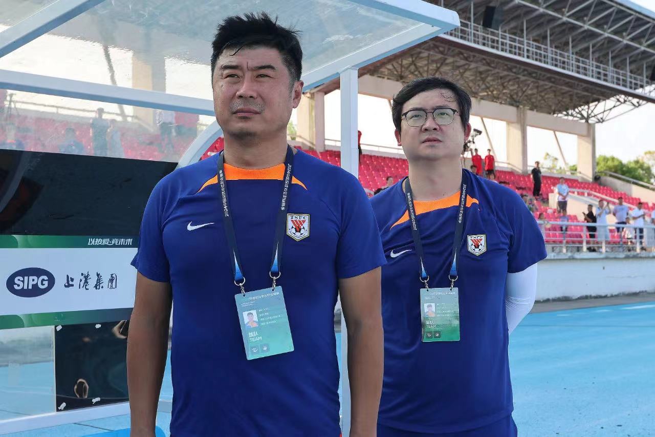 发现半岛体育-韩鹏：泰山新老交替不能一下全换年轻球员，会发挥老将作用带新人