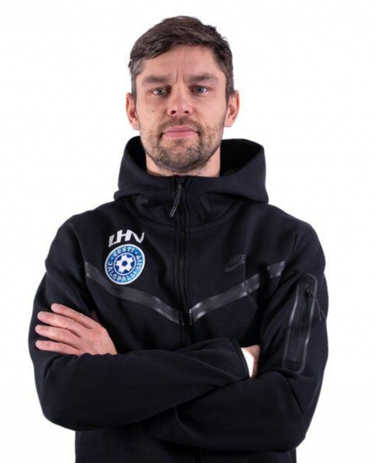 发现半岛体育-爱沙尼亚主帅：前60分钟我们踢得很好，但之后因太过疲劳而崩溃