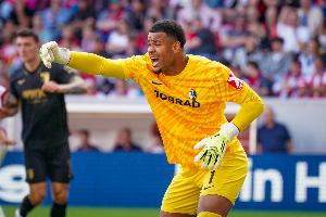 发现半岛体育-德天空：弗赖堡门将阿图伯鲁很可能被纳帅征召，参加9月份世预赛