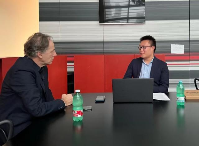 发现半岛体育-【专访】何为“生而自由”？走进巴雷西的自由人故事