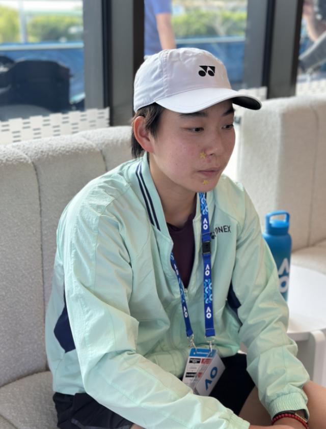 发现半岛体育-张奔斗：减去15斤后 白卓璇的身体和心灵都轻盈了